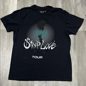 Carol G “Strip Love Tour” 100% cotton Black concert T-Shirt/ size L